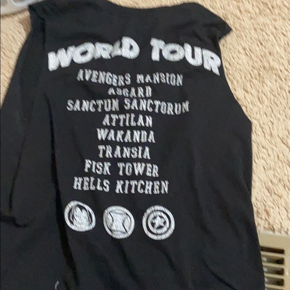 Black tank top with v neck choker - Picture 5 of 5